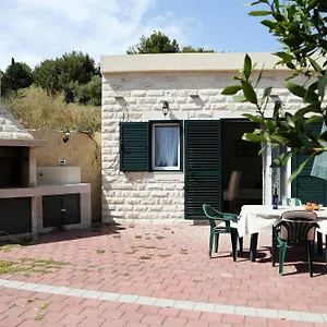 Kula Park Apartment