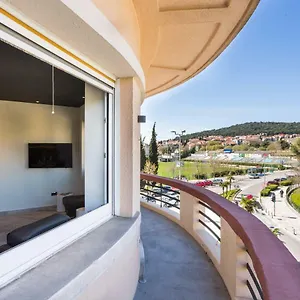 New Parkview/cityview Apartment
